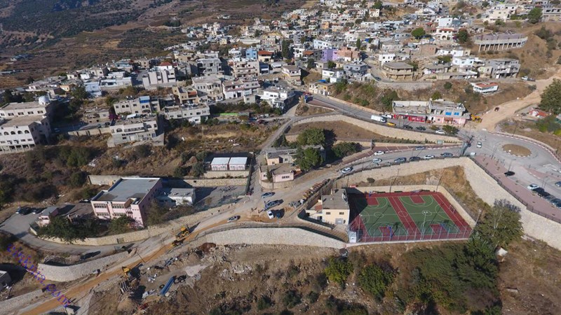 دوار المدرسة وطريق "عين الحمام" - כיכר וכביש בית ספר
